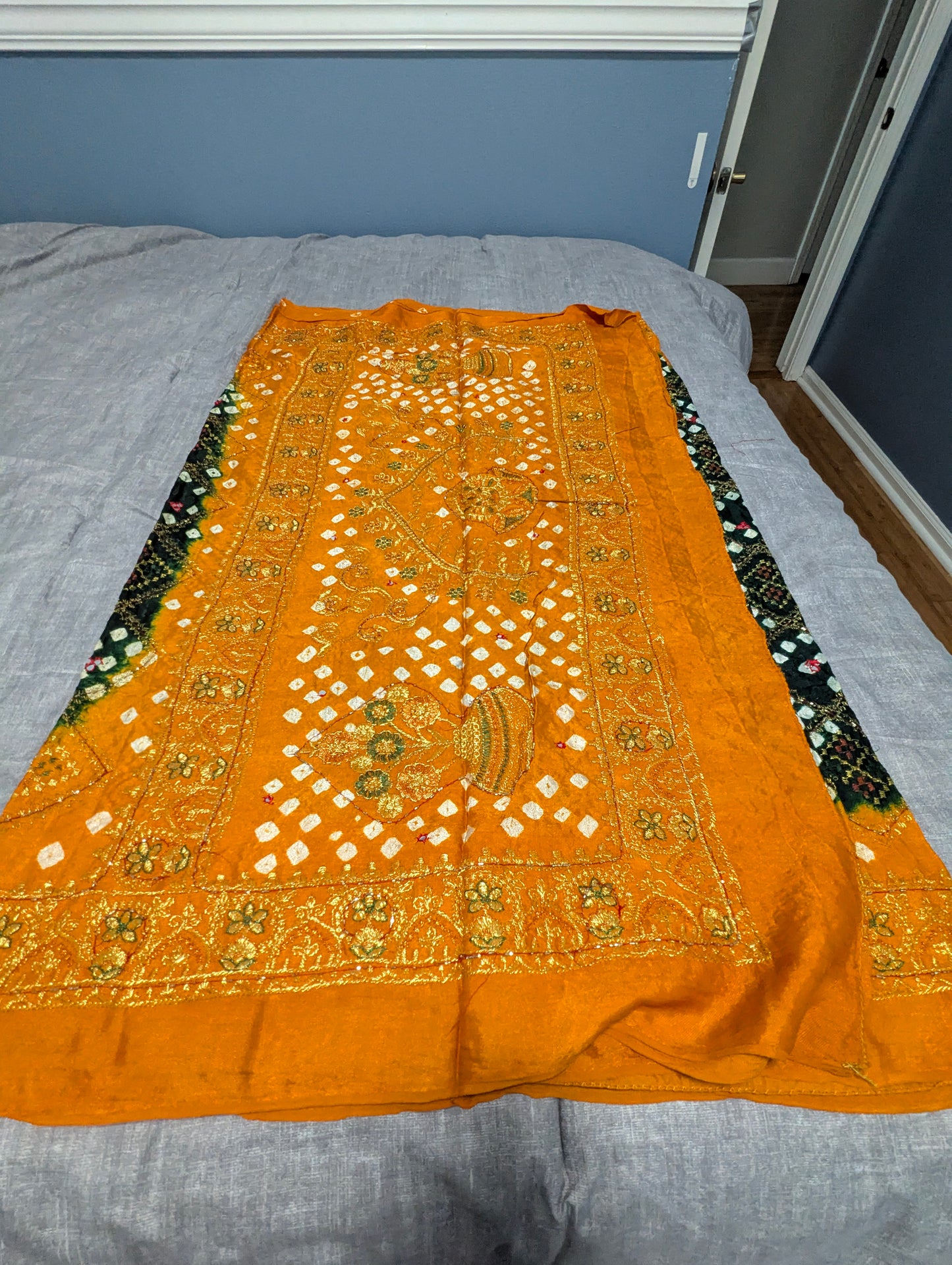 Hand tie- dyed bandhani saree