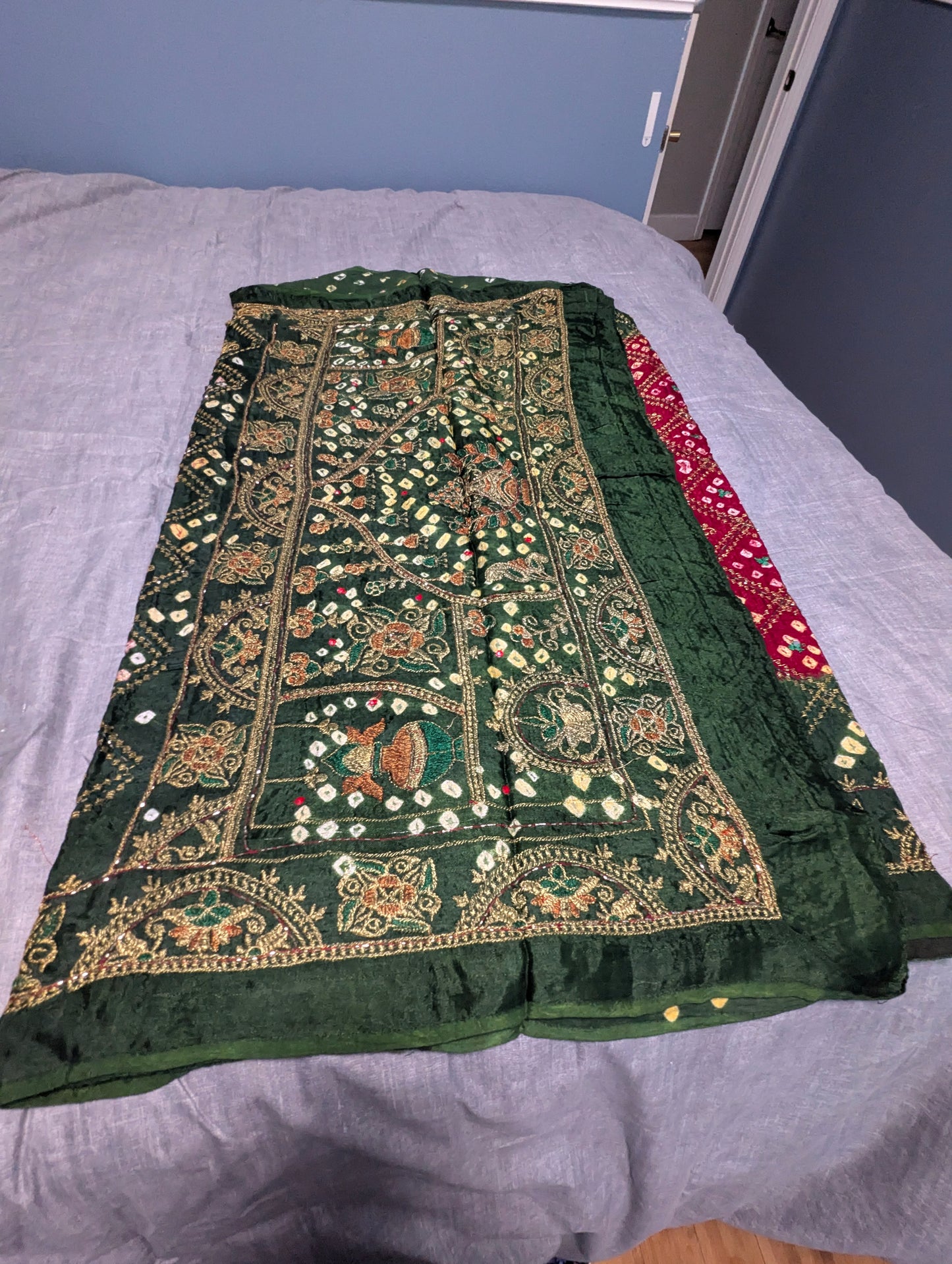 Hand tie-dyed bandhani saree